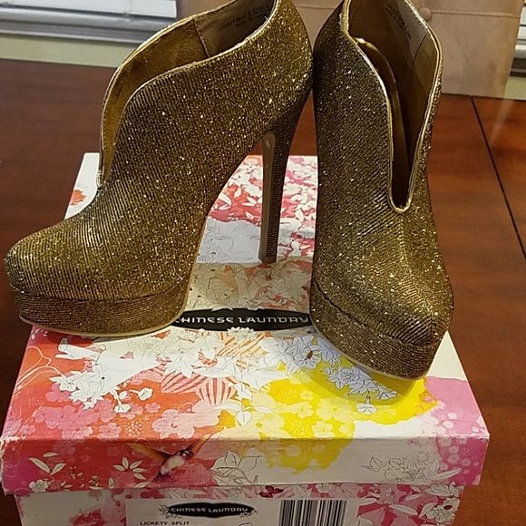 Women's Ankle Booties - Picture 1 of 1